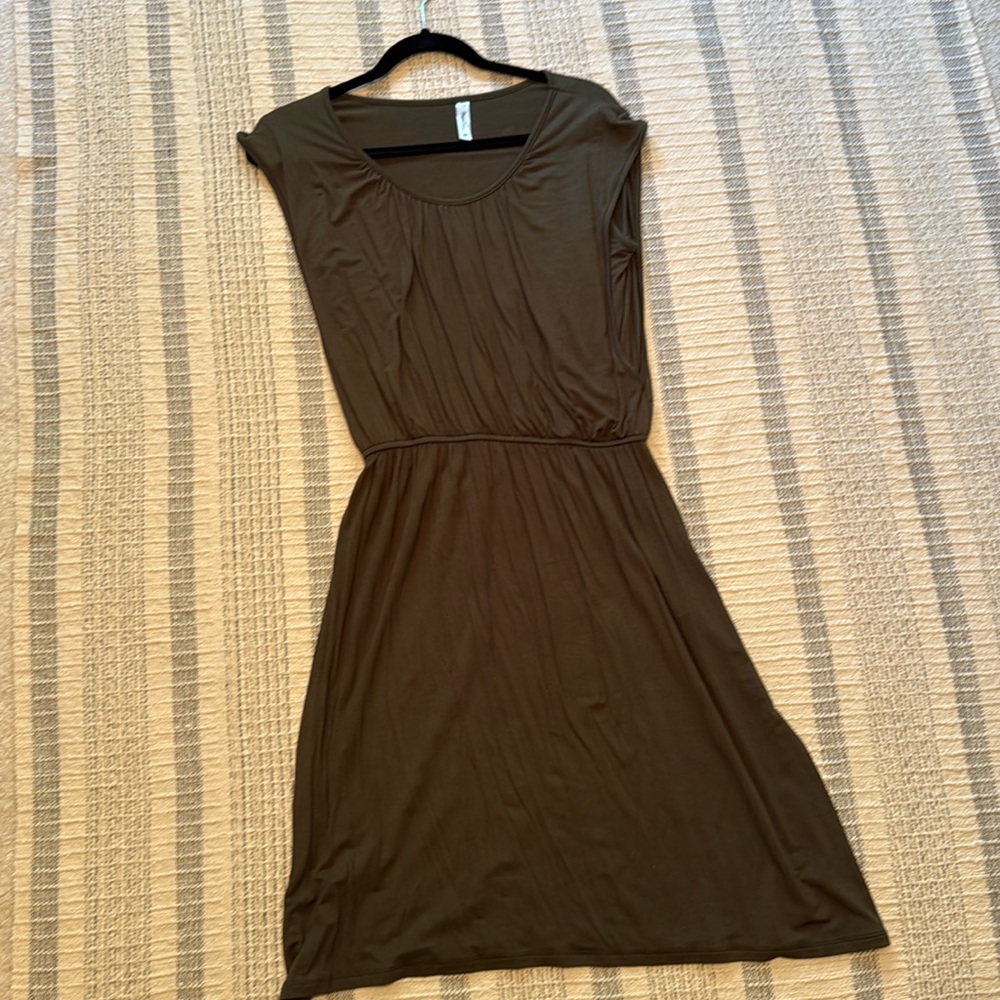 Mamawear Size Medium Nursing Dress